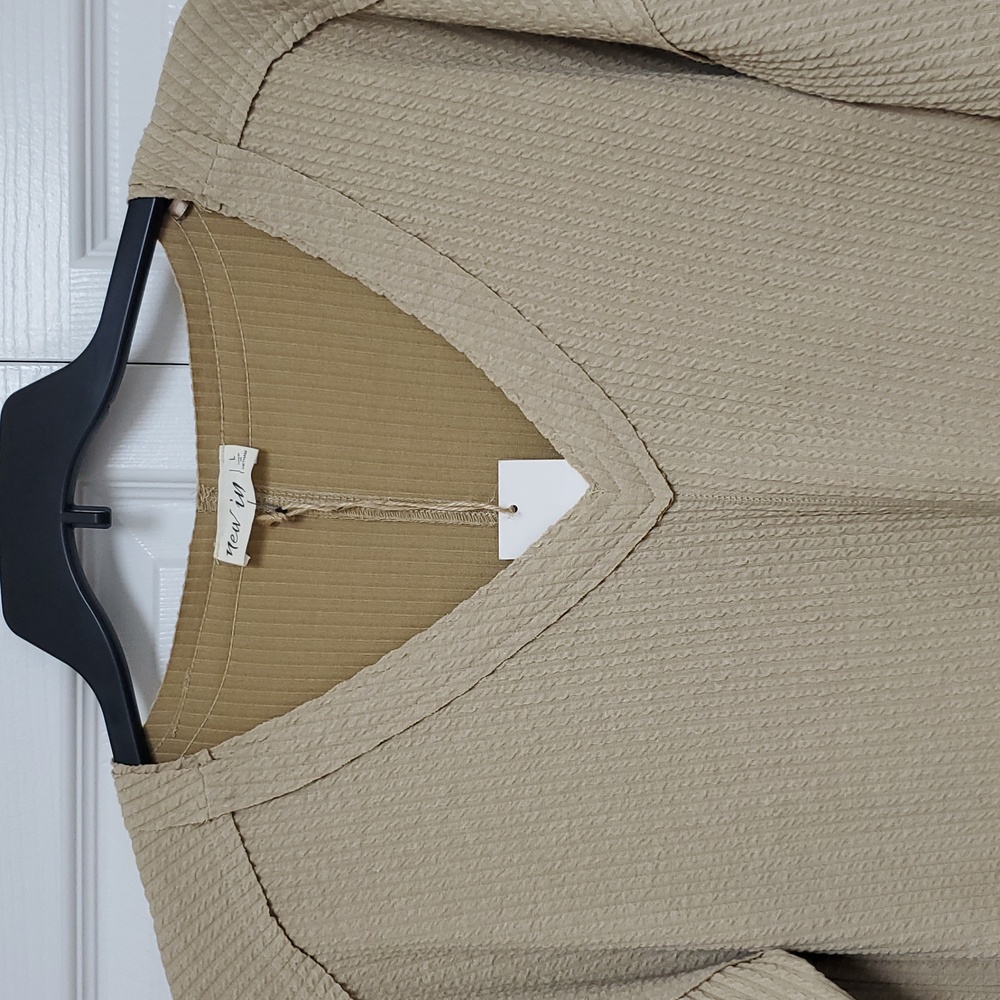 New In Waffle Knit Vneck Dress/Taupe - Picture 9 of 13